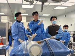 박성철 원장, 척추내시경 수술 교육 나서… 안전한 최소침습 수술 노하우 전수 기사 이미지
